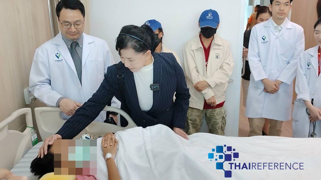 กรุงเทพฯ "ปวีณา" ช่วยเด็ก 10 ขวบ ถูกรถเมล์ทับเจ็บสาหัส ย้ายรักษาตัวฟื้นฟูสภาพจิตใจที่ รพ.วิมุต ก่อนส่งผ่าตัดครั้งที่ 4 อาสาไทยยืนยัน Thai Reference