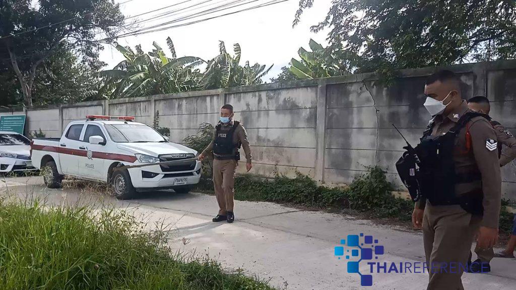 นครปฐม พระและชาวบ้านผวาวัยรุ่นพม่าเหิมเกริมไล่ยิงกันแถมปาระเบิดหล่นไว้หลังวัด อาสาไทยยืนยัน Thai Reference