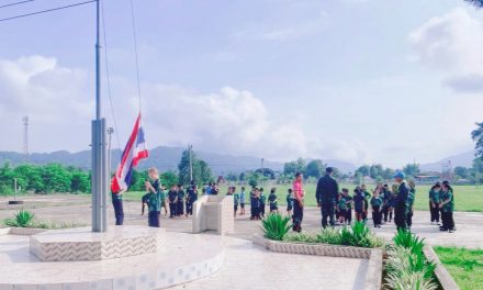 เชียงราย มณฑลทหารบกที่ 37 จัดกำลังพลจิตอาสาพระราชทาน จัดกิจกรรม “เสาธง 5 นาที มีเรื่องดีดีมาบอก” ณ โรงเรียนบ้านไร่ อ.เชียงแสน