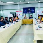 รองผู้ว่าแพร่ “ประชุม” คณะทำงานติดตามสถานการณ์อุทกภัย น้ำป่าไหลหลาก และดินถล่มฯ