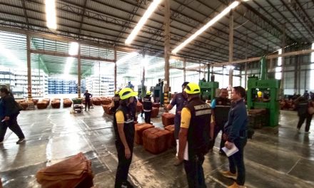 ตม.ศรีสะเกษ ลงพื้นที่ตรวจสอบแรงงานต่างด้าว โรงงานตามชายแดน