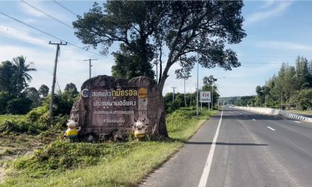 ศรีสะเกษ ชาวบ้านชายแดนผวา กลิ่นศพ หมาหอน วอนรัฐเคลียร์ศึกให้จบทิ้งบ้านเพราะกระสุน กลับมาเพราะคิดถึง ชาวภูมิซรอลผวา กลิ่นศพ หมาหอน  วอนเร่งแก้ปัญหา ลุ้นจบศึก