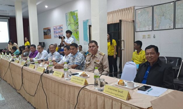 พังงา ขยายถนน 4 ช่องจราจร ช่วงศาลหลักเมือง-บ้านนบปริง เปิดเวทีรับฟังความเห็นการนำไม้ออกจากแนวก่อสร้าง