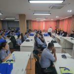 ปทุมธานี อบจ.ร่วม ทม.คลองหลวง มอบกระเป๋าชุดตรวจสุขภาพให้กับ อสม.  ยกระดับการดูแลสุขภาพประชาชน