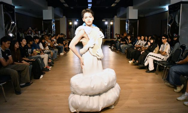 ปทุมธานี ศิลปกรรม มทร.ธัญบุรี โชว์ “SATLAB – FASHION EXPERIMENT” แฟชั่นดีไซเนอร์รุ่นใหม่