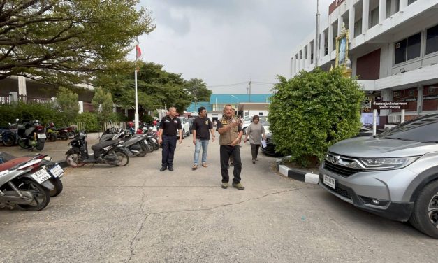 ปทุมธานี จ่าคิงส์พาเสี่ยโอ๊ตตามคดีทองหาย13บาทโอดไม่ได้คืนธุรกิจเจ๊งครอบครัวเดือดร้อน