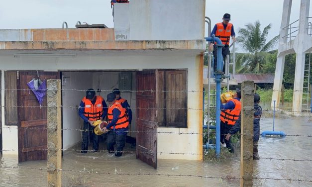 หน่วยทหารพัฒนาที่ 4 นราธิวาส เข้าช่วยเหลือประชาชนที่ประสบอุทกภัย