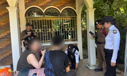 พะเยา ตร.-ตมตามรวบ 2 ชาวจีนต้องสงสัย หลังวิ่งหนีผ่านบ้านชาวบ้าน