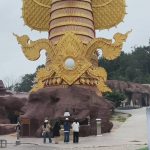 พะเยา ฮือฮา! ผึ้งหลวงนับหมื่นทำรังใต้คาง พญานาคมุจลินทร์หลังพิธีเปิดหน้าดินสร้างอุโบสถ ชาวบ้านเชื่อเป็นสิริมงคล