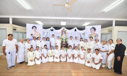 ปทุมธานี พสกนิกรชาวคลองหลวงร่วมบำเพ็ญกุศลปัณรสมวารอุทิศถวายแด่สมเด็จพระพันปีหลวง