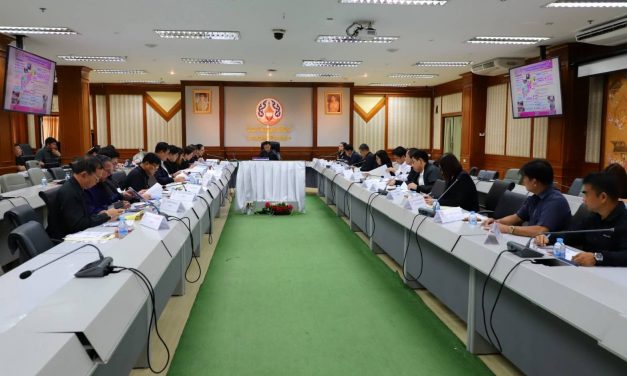 จังหวัดอุตรดิตถ์ ประชุมช่วยเหลือผู้ประสบอุทกภัยด้านที่อยู่อาศัย เน้นการให้ความช่วยเหลืออย่างทันท่วงทีและครอบคลุม