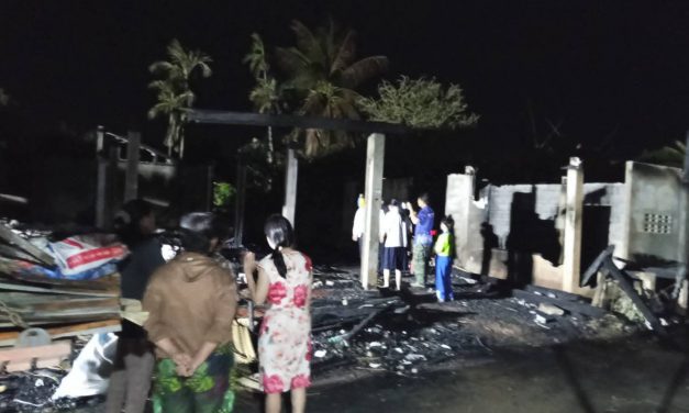 สกลนคร ซับน้ำตาผู้ประสบอัคคีภัย