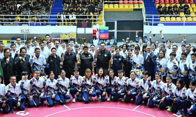 นครปฐม ธรรมนัส พร้อมสนับสนุนกีฬานครปฐม บอก ผู้ว่าฯ ส.ส. ขอมาพร้อมเดินหน้าทันที 