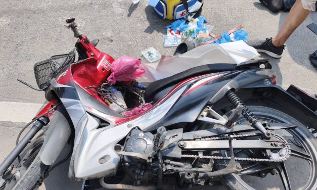 นนทบุรี สลด วินจยย.วัย 72 ปี โรคประจำตัวกำเริบ วูบชนกำแพงดับ