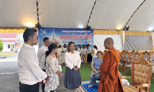 กระบี่-บุญกฐินครอบครัวกระทิงแดง และพุทธบริษัท วัดคลองท่อมใต้ นำปัจจัยถวาย 15 ล้าน เพื่อสมทบสร้างพระธาตุแบบยุคศรีวิชัย