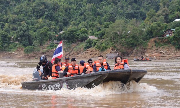 แม่ฮ่องสอน ทุกหน่วยสนธิกำลังเข้าตรวจสอบหาสารปนเปื้อนในแม่น้ำสาละวิน