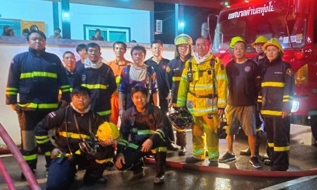 สุดสลด ! ไฟไหม้บ้านกลางดึก ม.5 ต.ร่องฟอง อ.เมืองแพร่