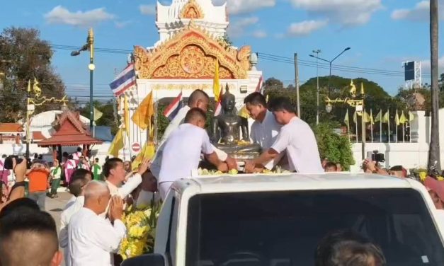 พะเยา อัญเชิญ!พระเจ้าตองทรงเครื่องกลับคืนถิ่น หลังหายไปกว่า 65 ปี