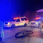 แพร่ มอไซด์ เหินข้ามเกาะหน้า ว.เกษตร เด่นชัยสลบบาดเจ็บทั้งคู่ กู้ชีพกู้ภัยรุดช่วยนำส่งรพ.