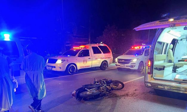 แพร่ มอไซด์ เหินข้ามเกาะหน้า ว.เกษตร เด่นชัยสลบบาดเจ็บทั้งคู่ กู้ชีพกู้ภัยรุดช่วยนำส่งรพ.