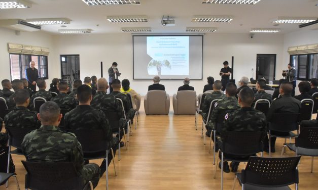 เชียงใหม่ จิตอาสา 904  หลักสูตรพื้นฐาน (ภาค 3) รุ่นที่ 5/68 ร่วมฟังการบรรยายพิเศษการติดอาวุธทางความคิด และพิทักษ์และเทิดทูนสถาบัน ของ ศูนย์ส่งเสริมพฤฒพลังผู้สูงอายุ 