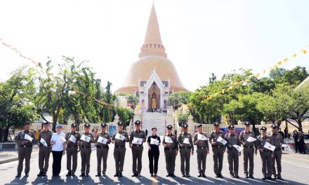 ตำรวจ นครปฐม  เปิดตัวโครงการ “ นครปฐม 1 หมวก 1 น้ำใจ พิทักษ์ภัยทางถนน ”