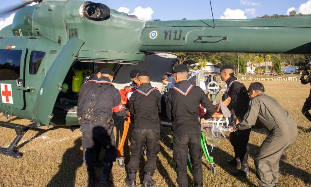 แม่ฮ่องสอน Sky Doctor  ส่งต่อผู้ป่วยฉุกเฉินช่วยชีวิตผู้ป่วยห่างไกล