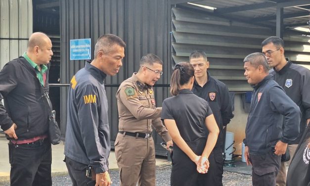 ผู้ว่าฯ กระบี่ นำทีมบุกรวบหนุ่มอิสราเอล เปิดฟาร์มกัญชา  ผิดกฎหมาย ใช้คนไทยเป็นนอมินีจดทะเบียนประกอบการ เบื้องหลังดำเนินการเอง