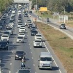 อ่างทอง สภาพการจราจรสายเอเซียขาเข้ากรุงเทพรถหนาแน่นเต็มทุกช่องจราจรเคลื่อนตัวช้ามีชลอตัวเป็นระยะสลับหยุด