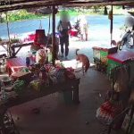 อ่างทอง 2โจรวัยรุ่นขโมยของยายวัย77ปีสองครั้งห่างกันครึ่งชั่วโมง  ข้าไปแจ้งความ สภ.เมืองอ่างทอง  ติดตามคนร้าย