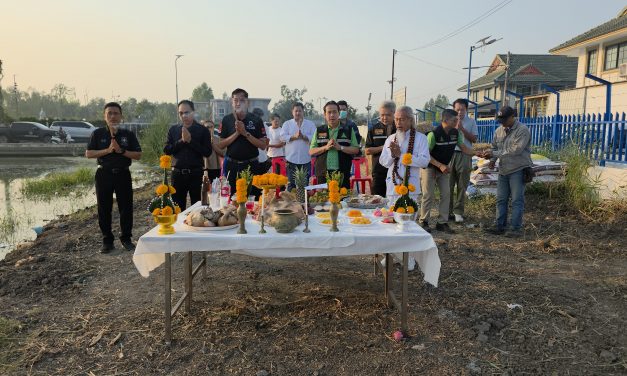 ปทุมธานี บิ๊กแจ๊ส ลุยต่อ บวงสรวงเปิดหน้างานปรับปรุงภูมิทัศน์บึงพระราม 9 เนรมิตแลนด์มาร์คออกกำลังกายแห่งใหม่เลียบคลองแอน 2-3