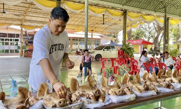 นครนายก – หนุ่มร้านท่อไอเสีย แก้บน“หลวงพ่อสนิท”หลังธุรกิจปังแถมได้โชคเฉียดล้าน