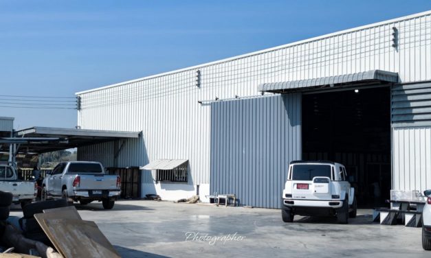 อ่างทอง โรงงานที่นอนดังเปิดใจจากผู้ประสบเหตุสู่ผู้ให้ส่งต่อที่นอนหมอนช่วยผู้เดือดร้อนฟรี  จากบทเรียนชีวิตที่ไม่เคยลืม  กลายเป็นพลังใจในการช่วยเหลือผู้อื่น