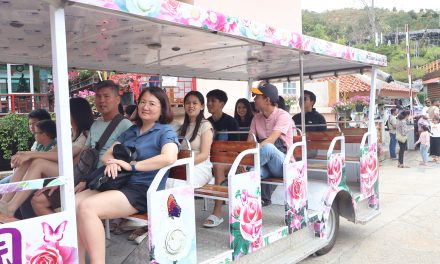 ยะลา การท่องเที่ยว ที่อำเภอเบตง  แหล่งท่องเที่ยว ร้านอาหาร โรงแรม เนื่องแน่นไปด้วยนักท่องเที่ยวชาวมาเลเซีย