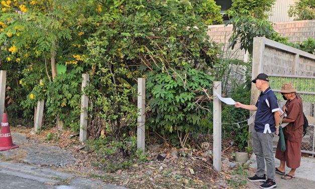 นนทบุรี ทำได้ไง !พ.อ.พิเศษอดีตข้าราชการบำนาญ ร้องเพจดังถูกเจ้าอาวาสวัดปักเสาปูน 9 ต้นทางเข้าที่ดิน