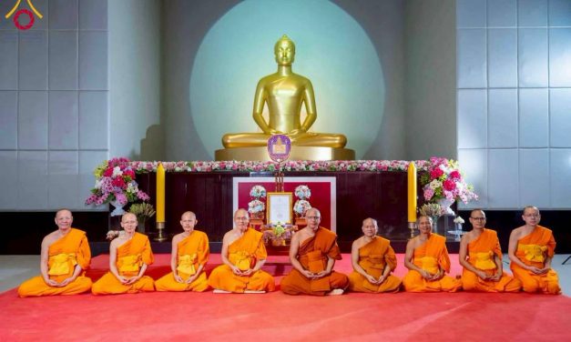 ผู้ว่าปทุมฯ เป็นประธานในพิธีต้อนรับพระบัญชาสมเด็จพระสังฆราช แต่งตั้ง “พระครูปลัดรัตนวีรวัฒน์” เจ้าอาวาสวัดพระธรรมกาย เป็น “ที่ปรึกษาเจ้าคณะจังหวัดปทุมธานี”