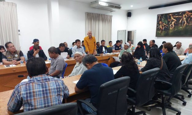 ชาวบ้าน ต.เขาคราม อ.เมืองกระบี่ สุดทน ร้อง อบต.เอาผิด รง.แปรรูปยางพารา ยักษ์ใหญ่ ส่งกลิ่นเหม็นมานาน  หากแก้ปัญหาไม่เสร็จภายใน 15 วัน ขู่ชุมนุมใหญ่ หน้า รง.