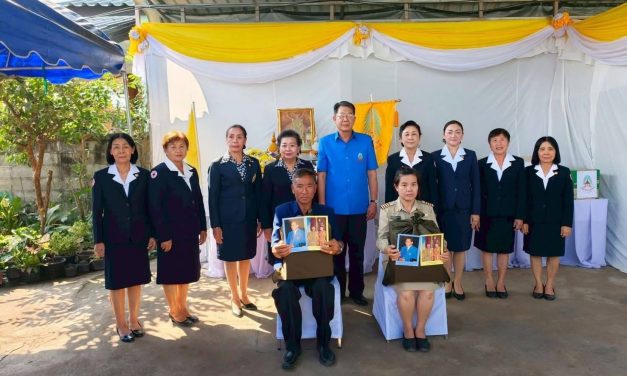 ผู้ว่าแพร่ ปธ.พิธีเชิญสิ่งของพระราชทาน มอบให้กับผู้ประสบอัคคีภัย อ.หนองม่วงไข่