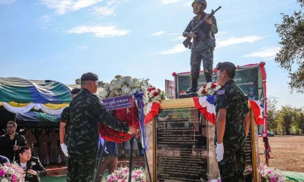 มุกดาหาร –  เปิดอนุสาวรีย์และหอเกียรติยศ “พลตรีธวัชชัย บุสภา (จ่าโต๋)” เชิดชูวีรกรรมทหารกล้า