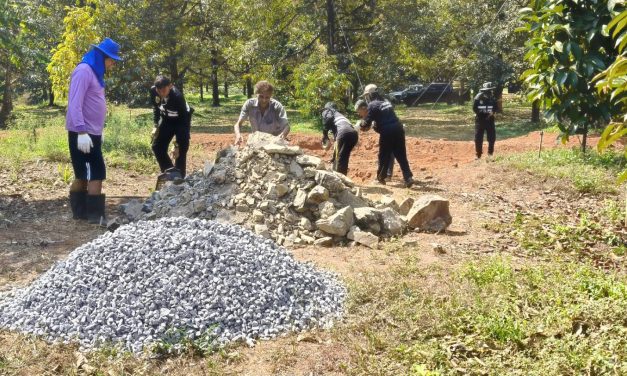 เครือข่าย อปพร.จันทบุรี ขอเชิญชวน พี่น้อง อปพร. มาร่วมขับเคลื่อนธนาคารน้ำใต้ เพื่อเป็นการสร้างความอุดมสมบูรณ์คืนความชุ่มชื้นให้ผืนดิน
