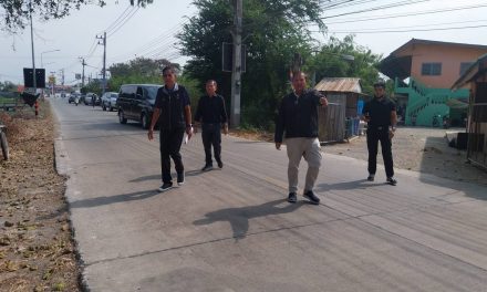 ปทุมธานี บิ๊กแจ๊ส ปักหมุดลาดหลุมแก้ว ลุยตรวจที่ดินธรณีสงฆ์ 50 ไร่ เตรียมสร้างศูนย์การแพทย์ อบจ.