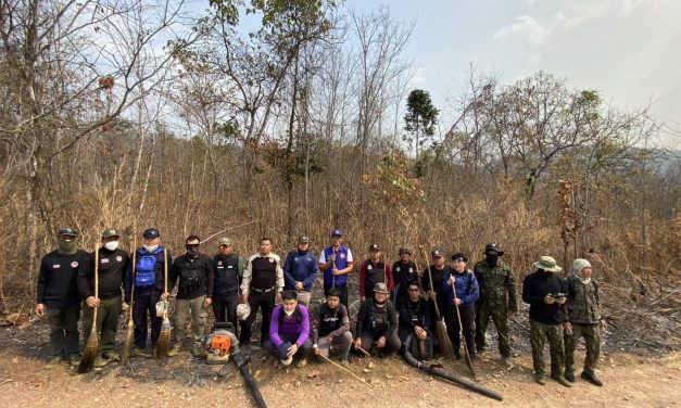 เชียงใหม่ อ.ดอยเต่า ปฏิบัติภารกิจสำเร็จ ควบคุมไฟป่ารอบวันนี้ได้ครบ 7 จุดแล้ว