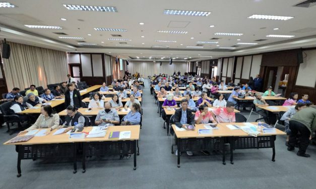 ปทุมธานี นายกฯ ยุทธศักดิ์ ประชุมผู้นำ 66ชุมชน ร่วมความคิดเตรียมจัดงานสงกรานต์ ยิ่งใหญ่สามัคคี