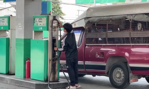 อ่างทอง ผู้ประกอบการปั๊มน้ำมันโนแบรนด์ฝากรัฐบาลไปลดราคาน้ำมันหน้าคลังเพื่อให้สอดคล้องกับราคาน้ำมัน2เจ้าใหญ่ชี้ต้นทุนสูงกว่าความเป็นจริง