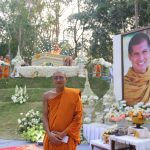 กาญจนบุรี พุทธศาสนิกชน ศิษยานุศิษย์หลายพันคนร่วมพิธีสลายสรีระสังขารอดีตพระยันตระ อมโรภิกขุ