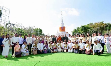 มหาสารคาม มมส จัดขบวนเครื่องสักการะและพีชภาคยิ่งใหญ่ สืบสานศรัทธา บูชาพระบรมธาตุนาดูน