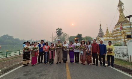 ผู้ว่าฯ จ.แม่ฮ่องสอน และหัวหน้าส่วนราชการ ร่วมขบวนแห่โคหลู่ ในงานประเพณีปอยส่างลอง ประจำปี 2569