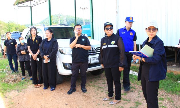 กาญจนบุรี – นายก อบต.แก่งเสี้ยน เชิญหน่วยงานเกี่ยวข้องลงพื้นที่บ่อขยะบ้านเขาทอง พร้อมฉีดพ่นยาป้องกันแมลงวัน