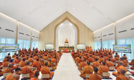ปทุมธานี พระสังฆาธิการสุพรรณบุรี 165 รูป ร่วมปฏิบัติธรรม 7 วัน เสริมสมาธิ สร้างเอกภาพคณะสงฆ์