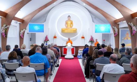 ปทุมธานี ขยายงานเผยแผ่ธรรมะสู่ต่างแดน ชาวอเมริกันร่วมฝึกสมาธิทุกคืนวันเพ็ญที่วัดพระธรรมกายซีแอตเติล สหรัฐอเมริกา